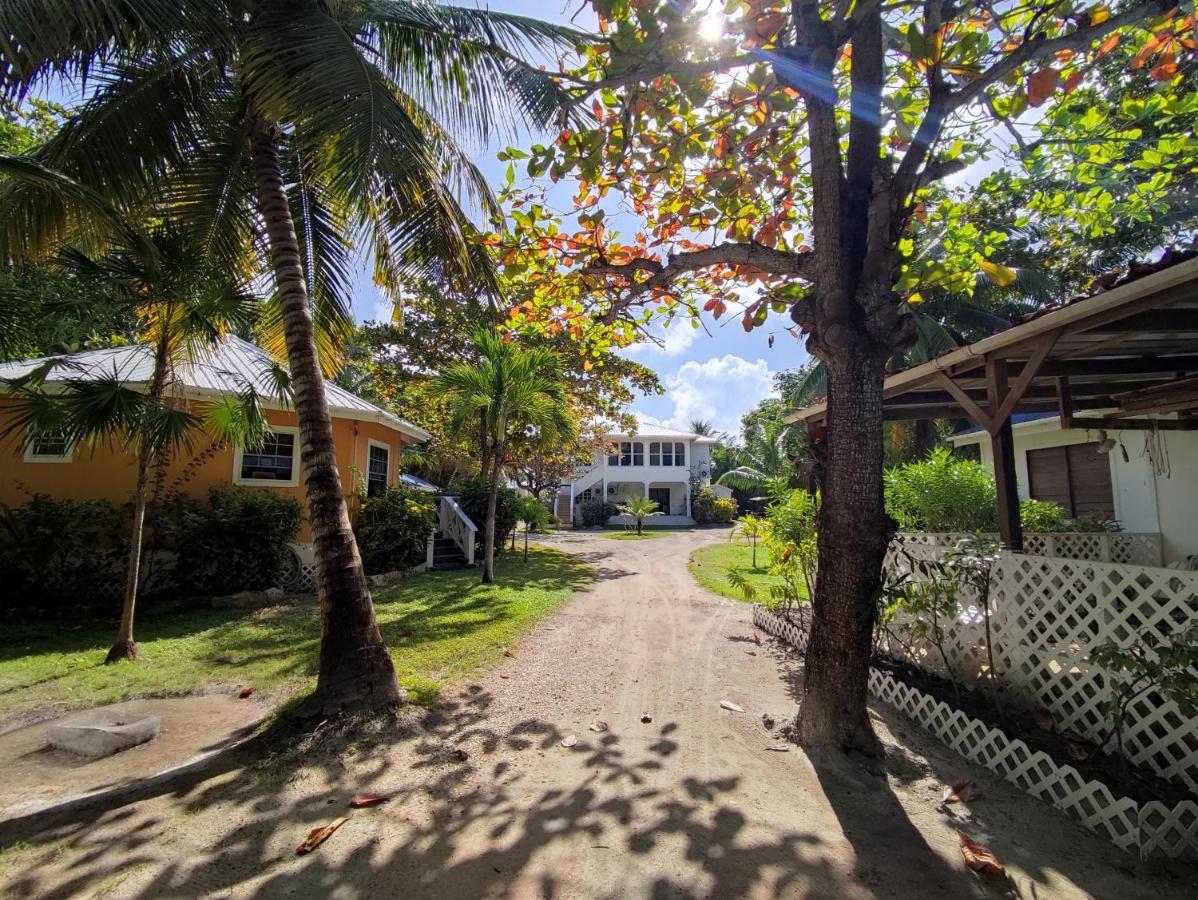 Cocotal Inn And Cabanas San Pedro  Exterior foto
